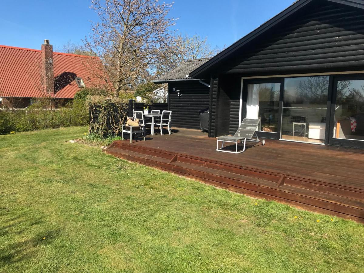 Dejlig Sommerhus 150M Fra Privat Strand Brenderup Exterior photo